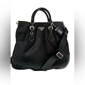 Vintage Prada Black Leather & Nylon Tote/Crossbody
EUC